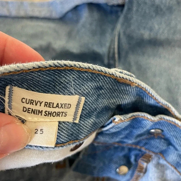 Madewell curvy relaxed denim shorts - Picture 10 of 10